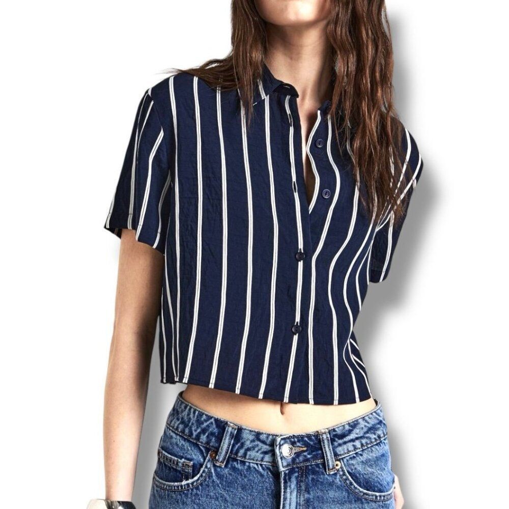 Boohoo Loose Crop Button Down Top